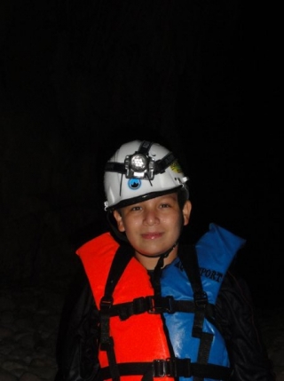  Gruppo di speleologi 